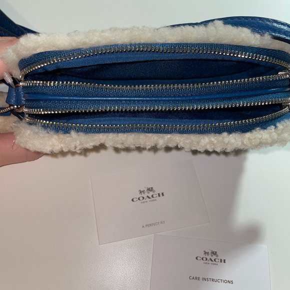 NWT Blue Leather Coach Crossbody Purse - Picture 4 of 6